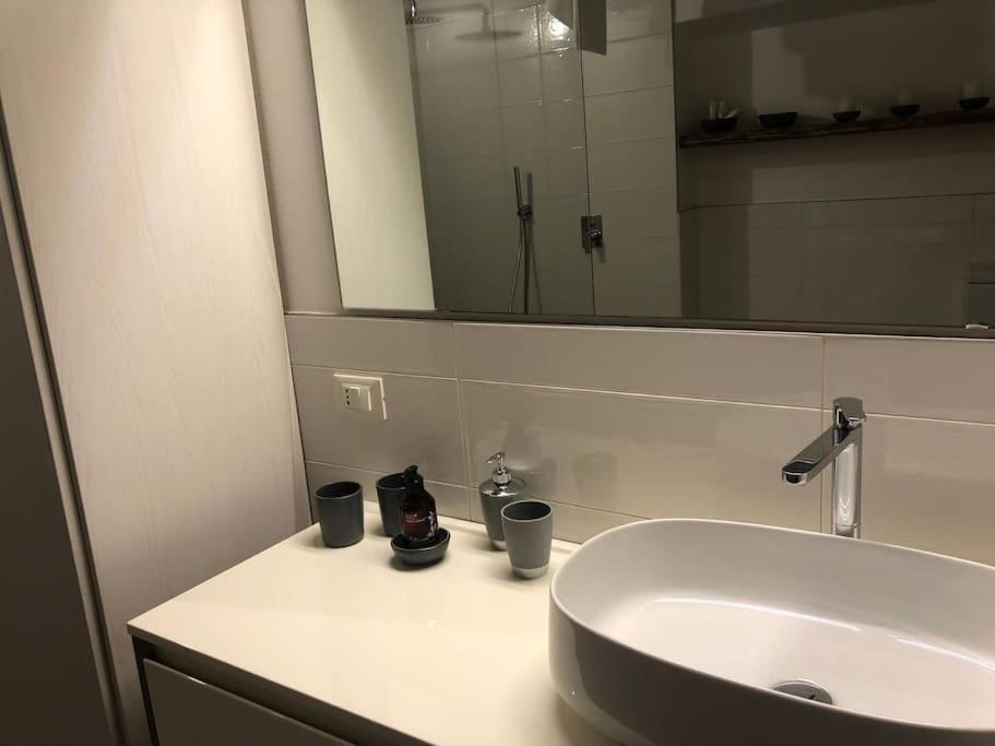 La Petite Maison - Two-Room Apartment 베르가모 외부 사진